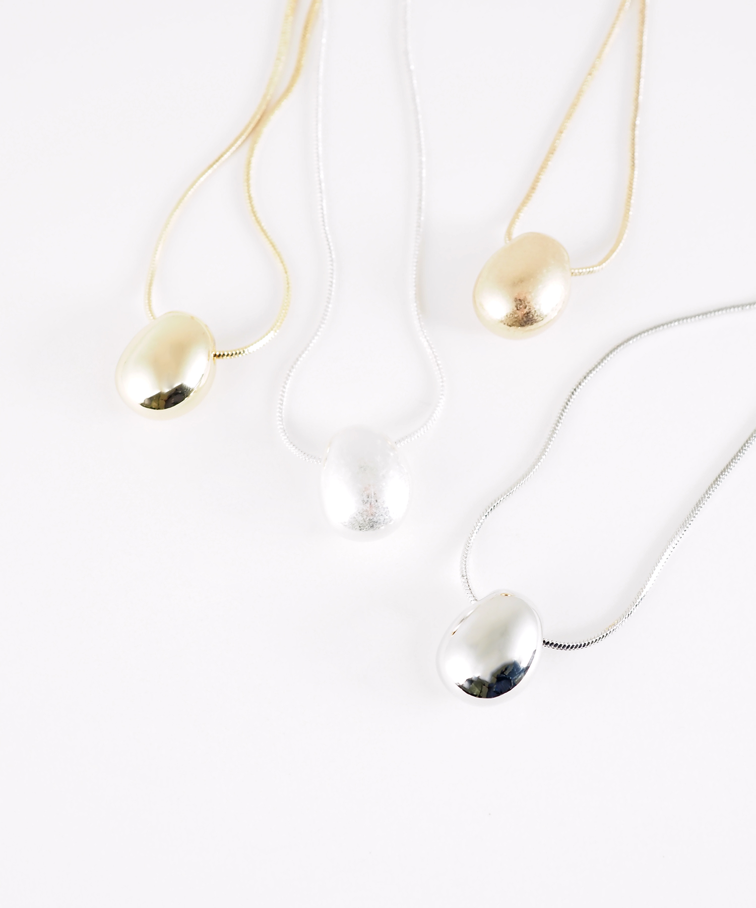 メタルビーンズスライドロングネックレス