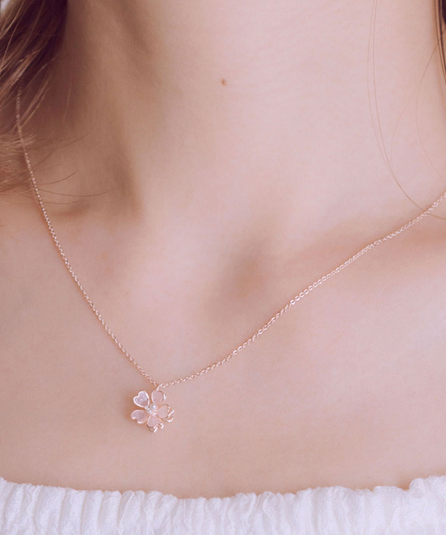 サクラシャインラインネックレス