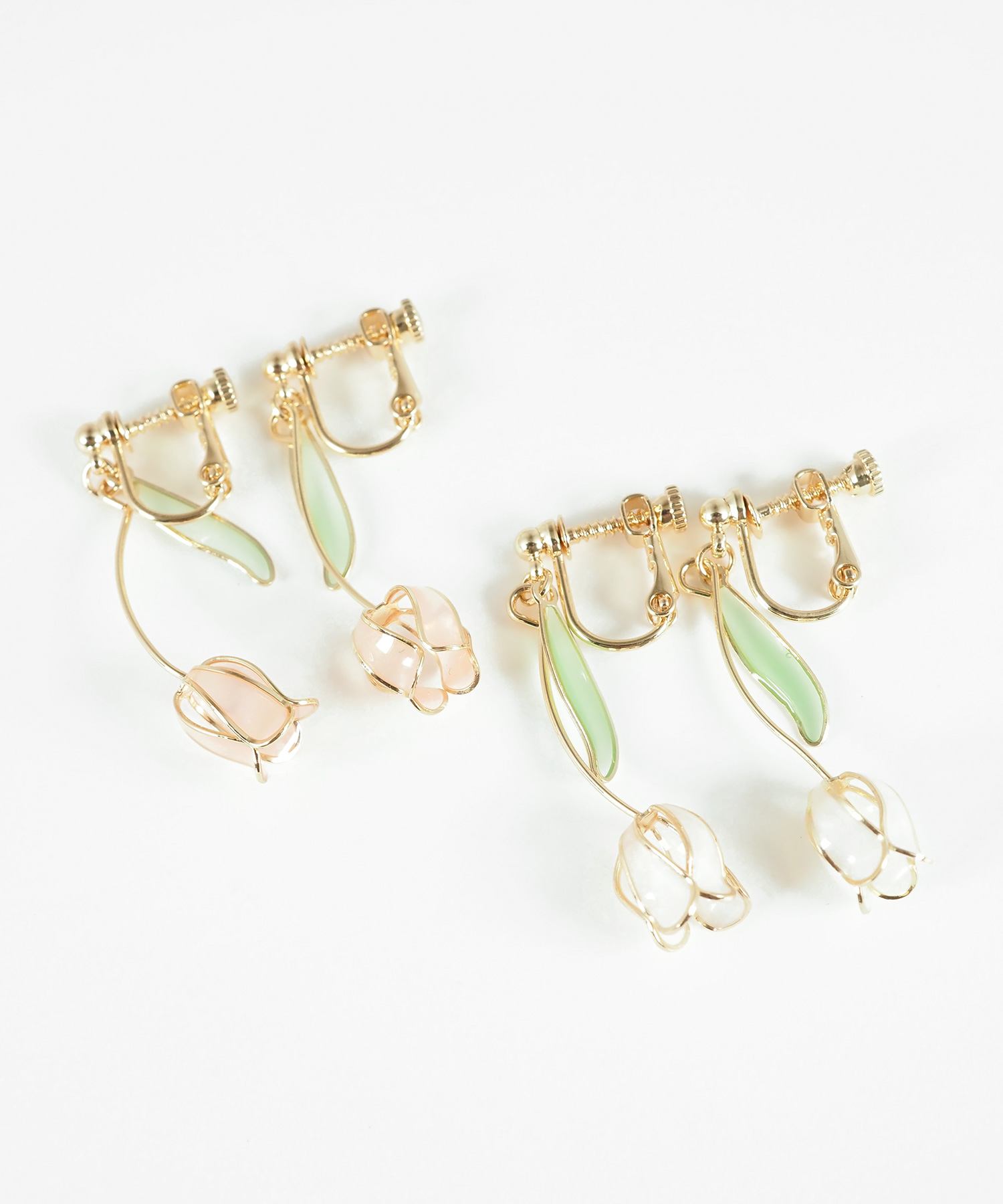 シアーペタルチューリップイヤリング