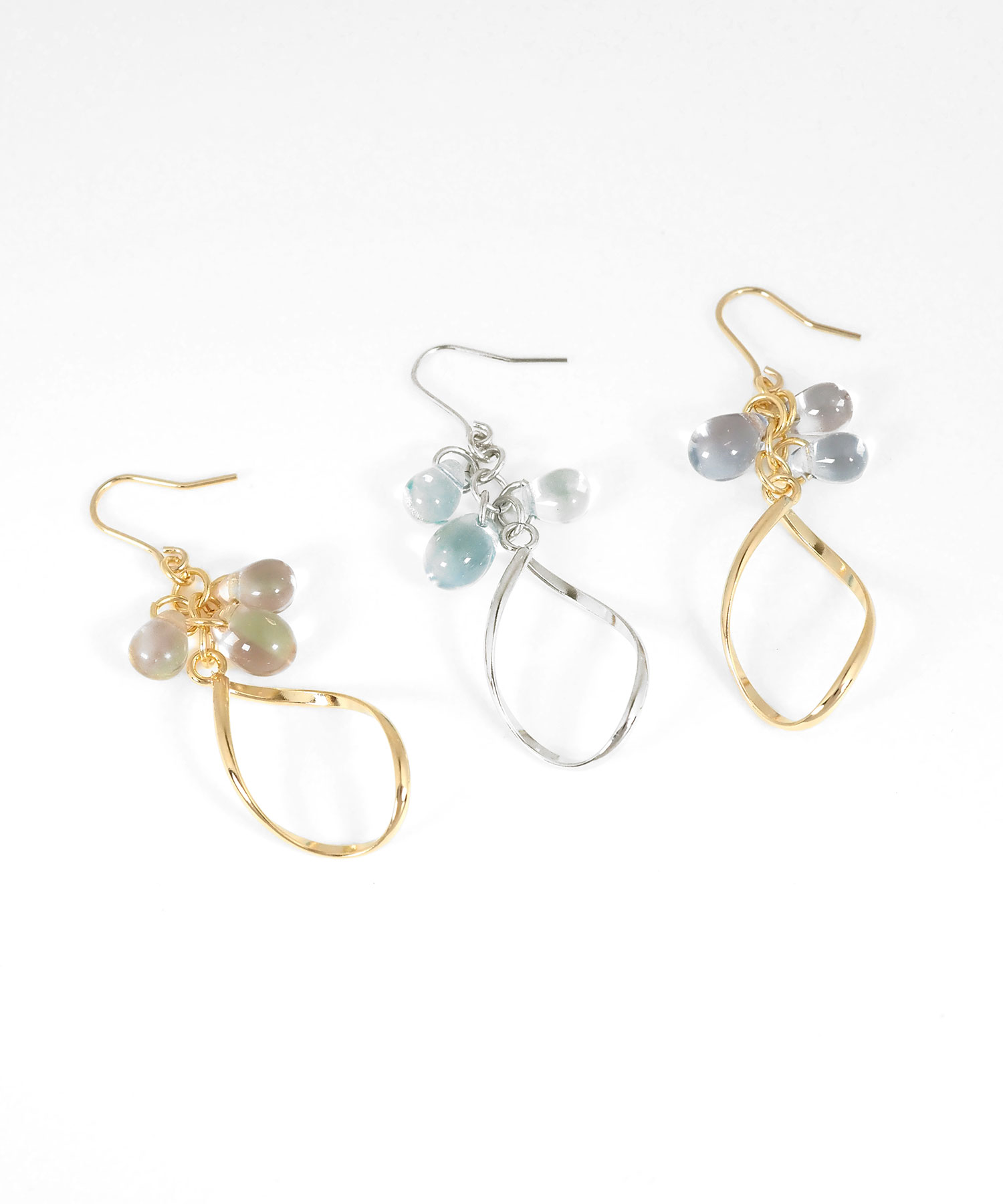 クリアドロップフックピアス