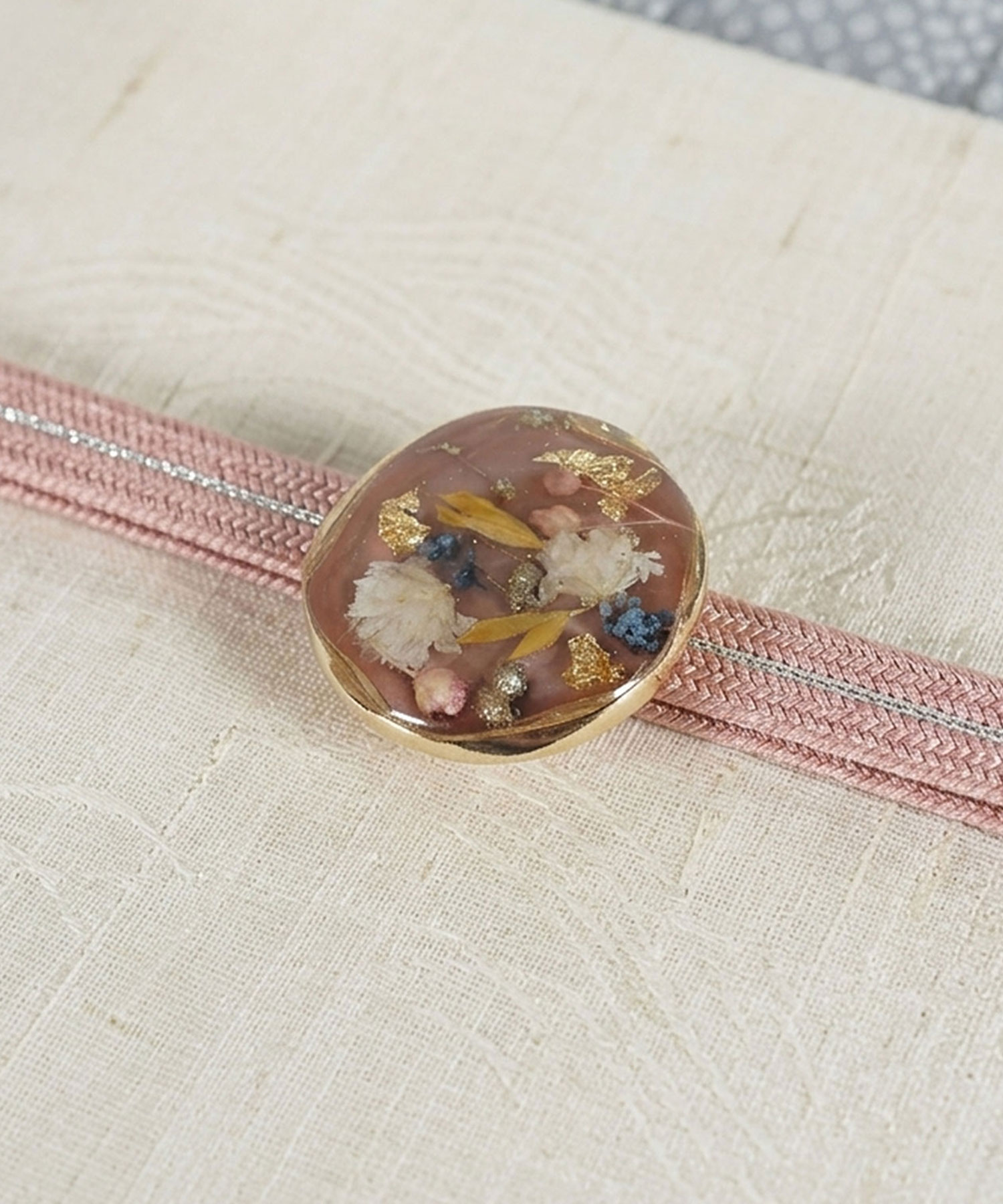 金彩ボタニカル帯留め