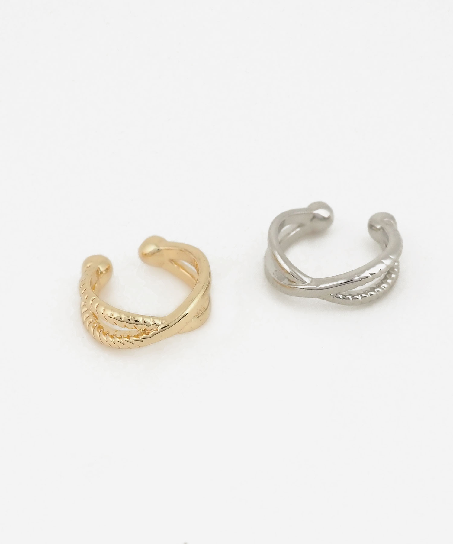 クロスイヤーカフ