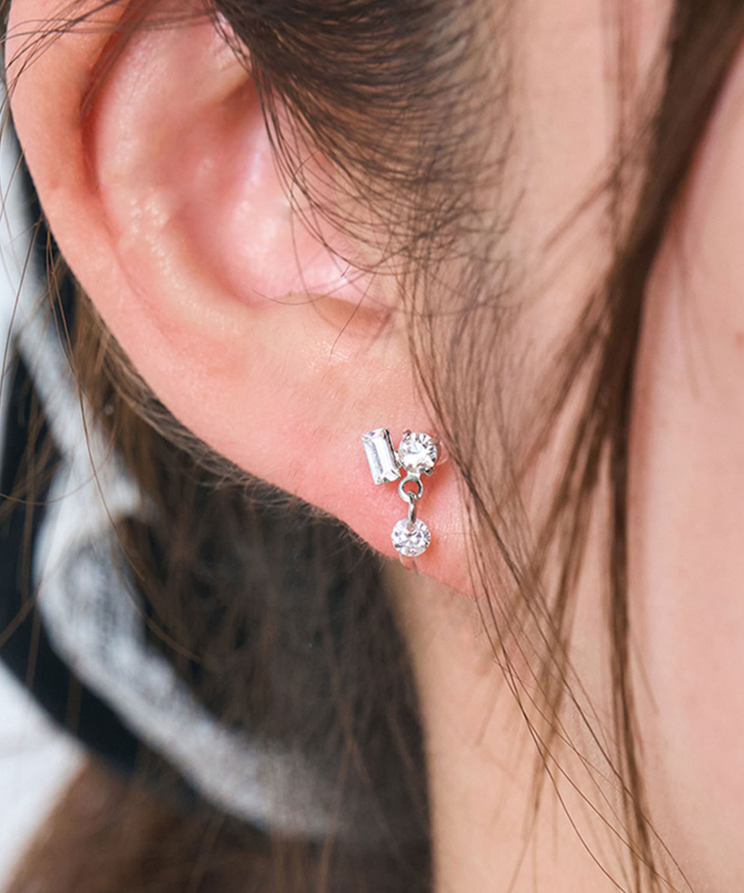 ミックスカットビジュー樹脂ノンホールイヤリング