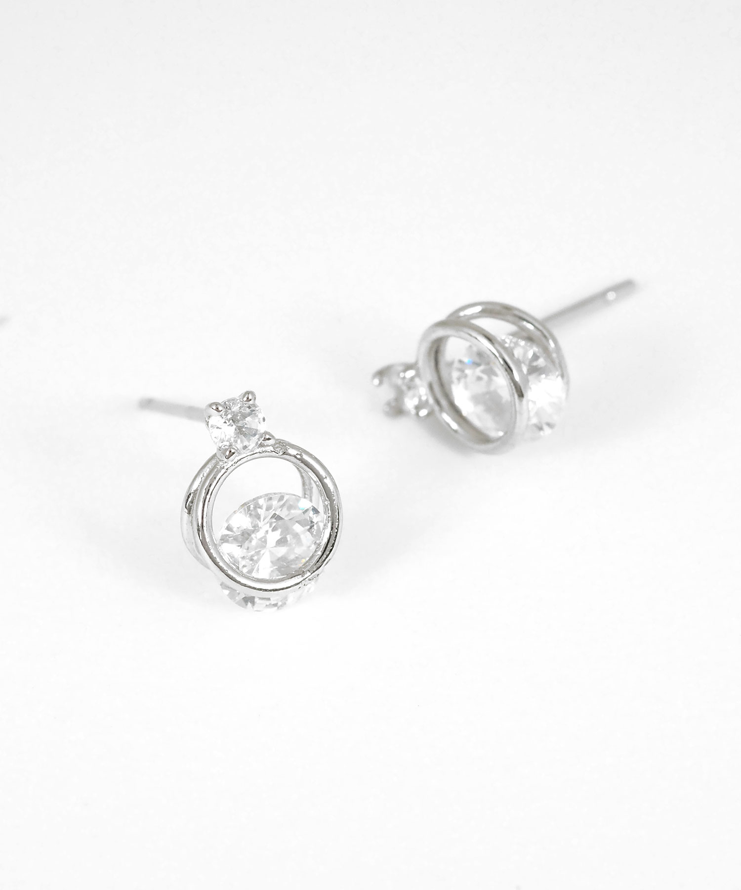 ペアジルコニアステンレスピアス