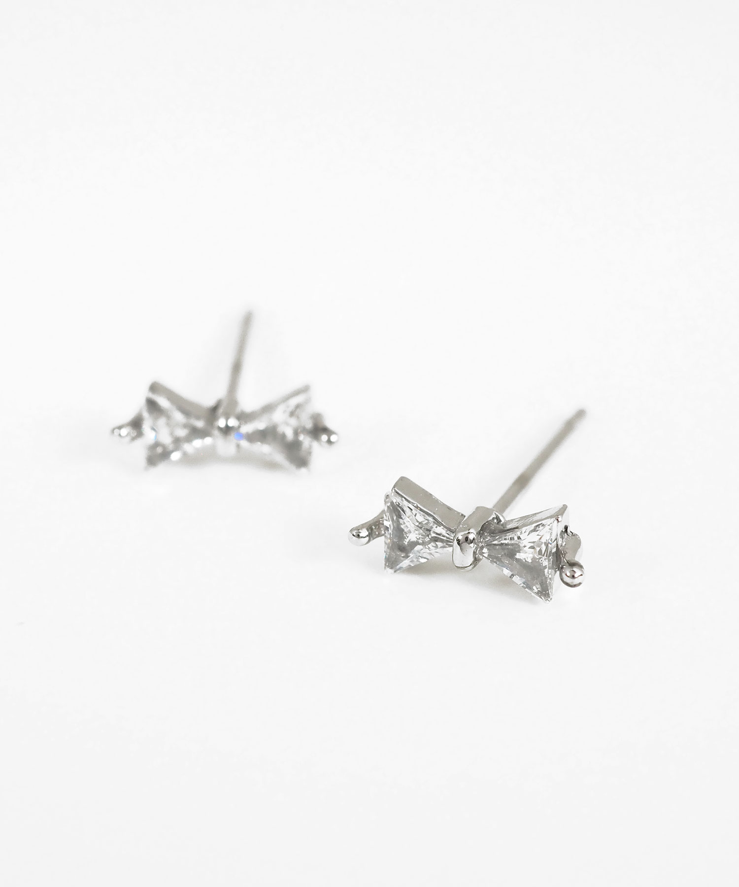 ジルコニアリボンステンレスピアス