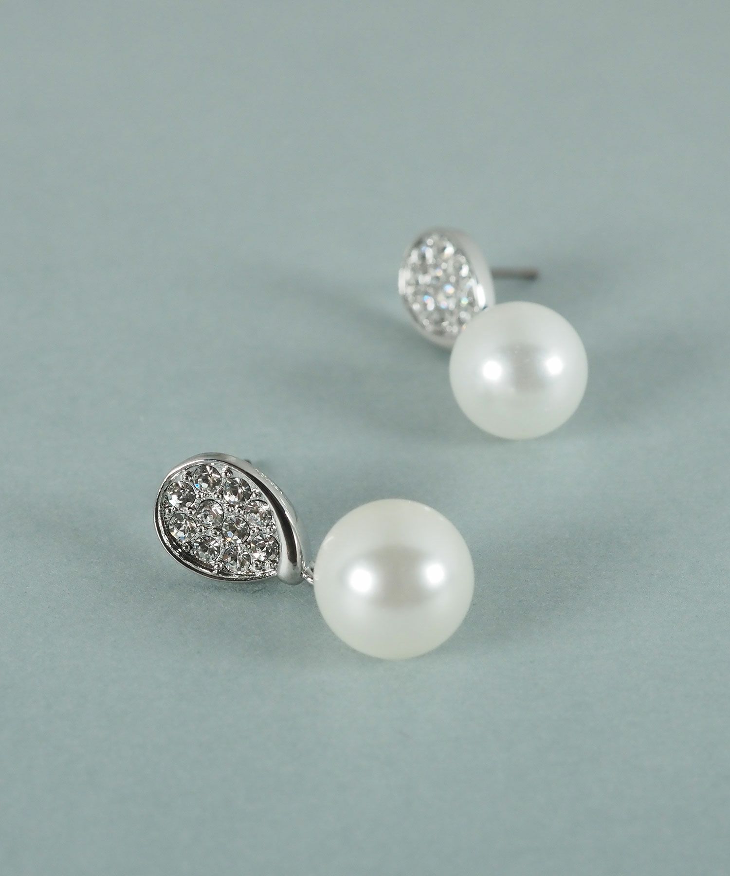 貝パールドロップパヴェピアス【JUNO PREMIUM】