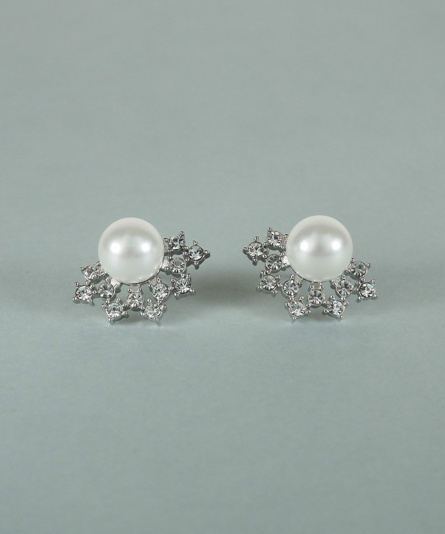 貝パールファンシェイプストーンピアス【JUNO PREMIUM】