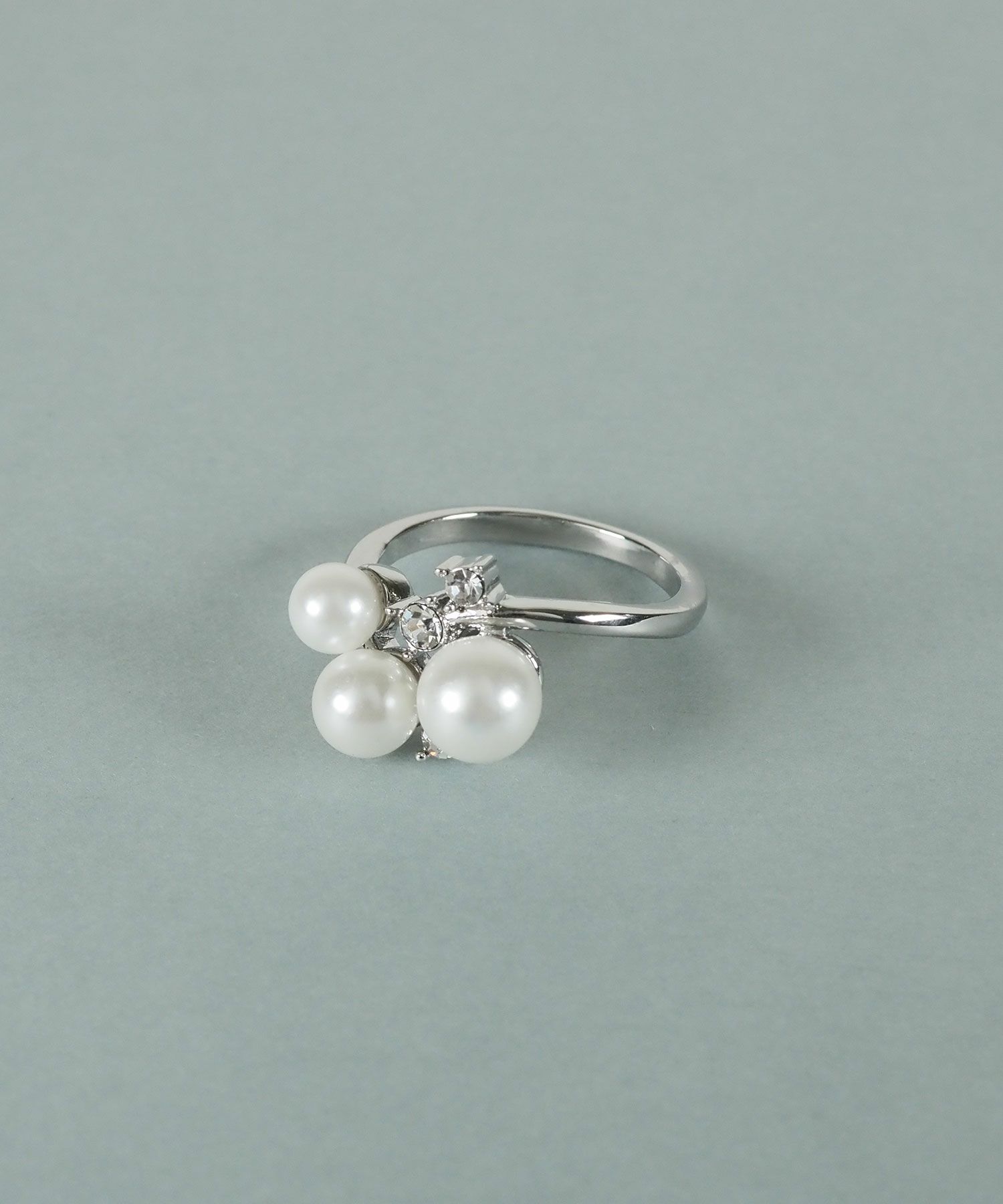 トリプル貝パールビジューリング【JUNO PREMIUM】