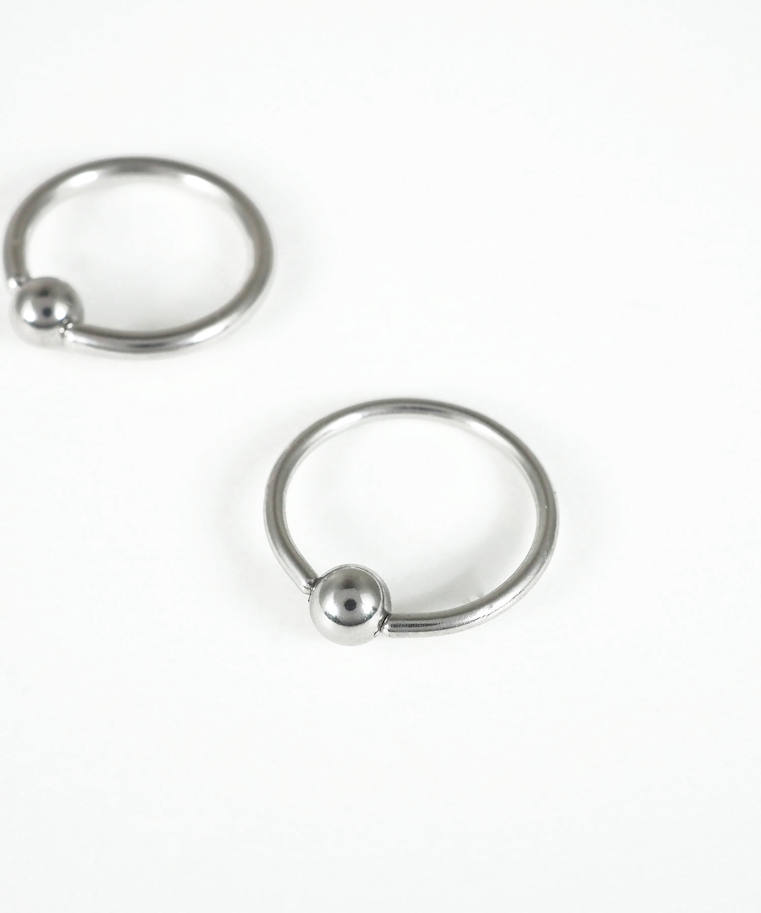 シームレスサージカルステンレスボディピアス