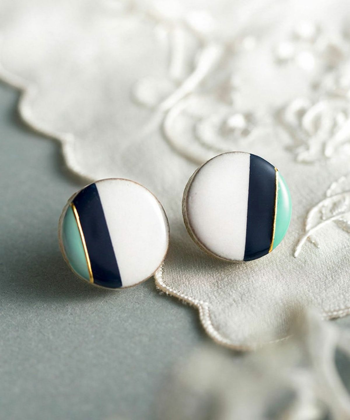 美濃焼クラシックライン藍色×ミントチタンポストピアス【MIKELO】