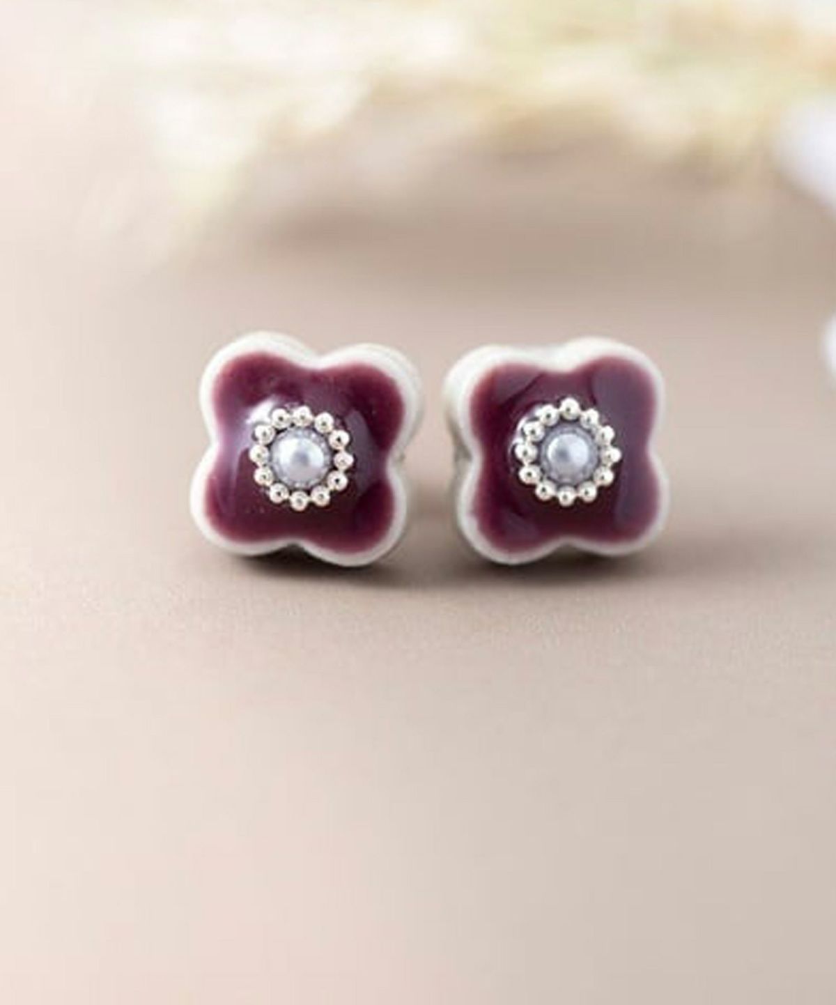美濃焼慣用色小花パールチタンポストピアス【MIKELO】