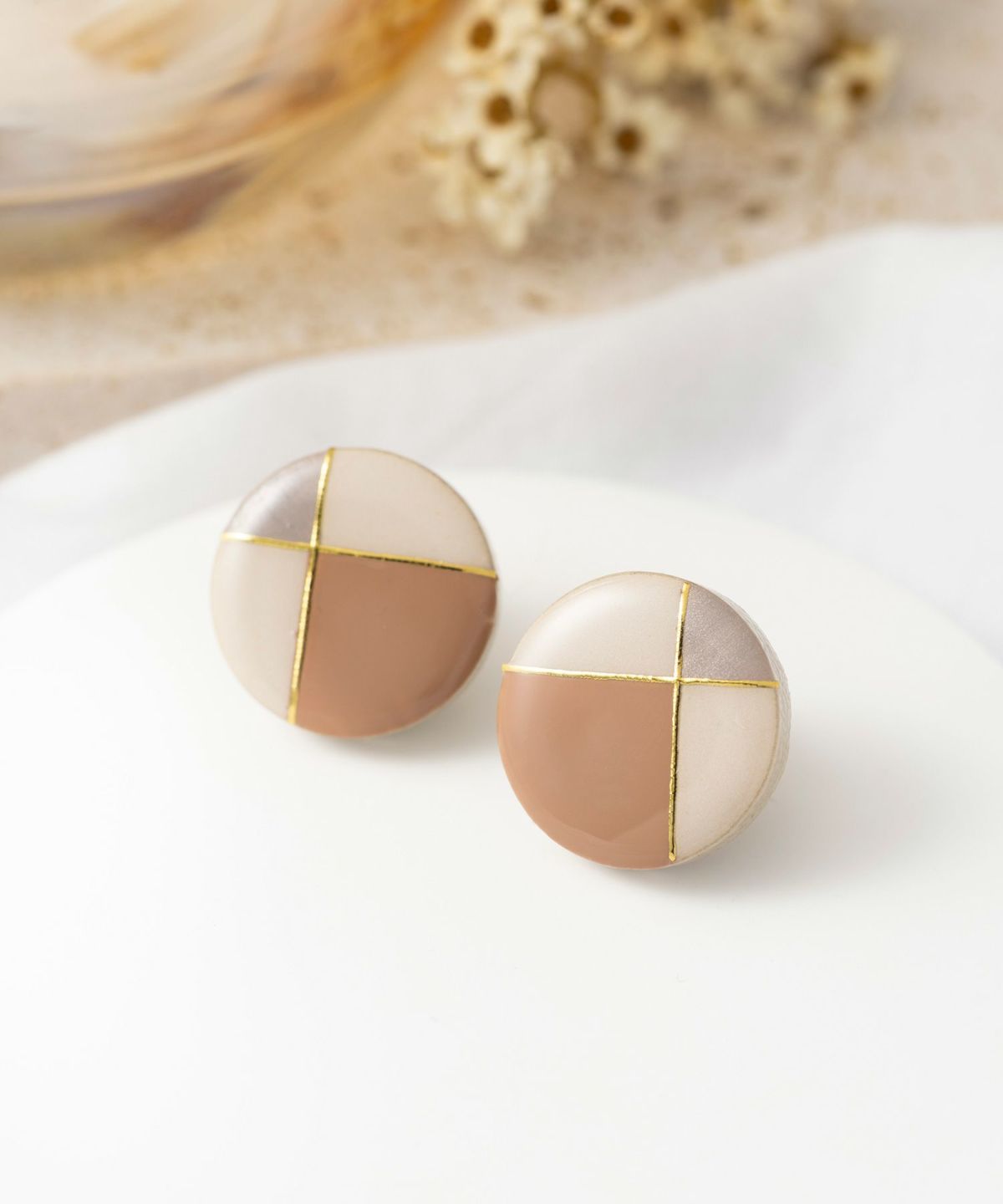 【MUK別注】美濃焼フレンチクラシカルブラウングリッドチタンポストピアス【MIKELO】